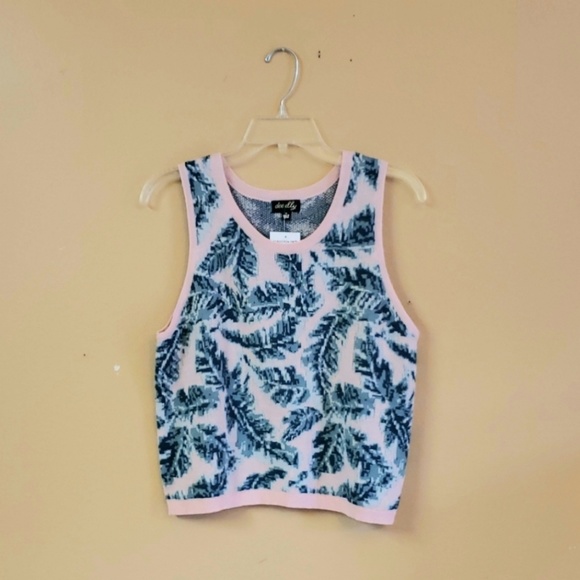 Dee Elly Sweater Tank - Picture 2 of 5